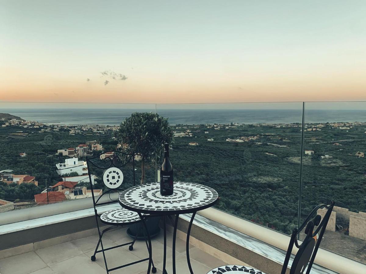 King Crimson Luxury Apartments Marathokefála 外观 照片